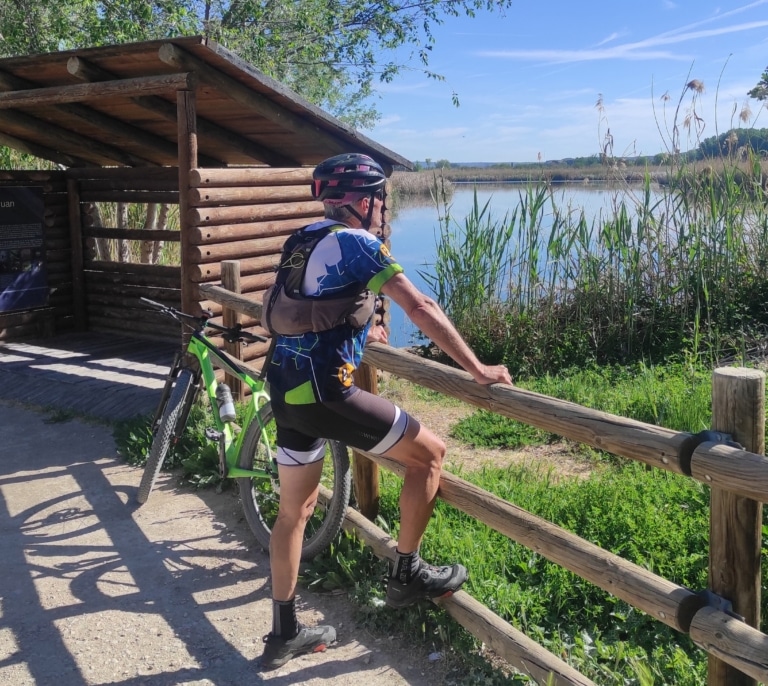 Rutas en bicicleta, gastronomía y pueblos con encanto: la escapada madrileña perfecta para este verano