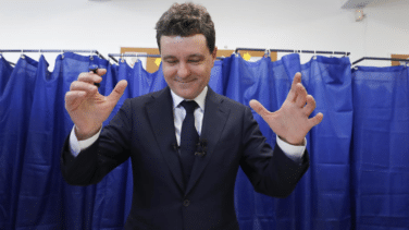 Nicușor Dan, el matemático discreto que desafía el ascenso ultranacionalista en Rumanía