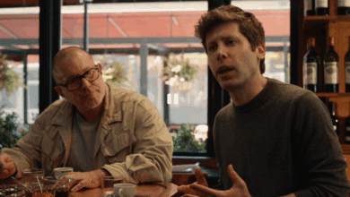 OpenAI aspira al trono de Apple asociándose con el diseñador del iPhone
