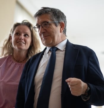 El PSOE se compromete con Sumar a apoyar el embargo de armas [...]