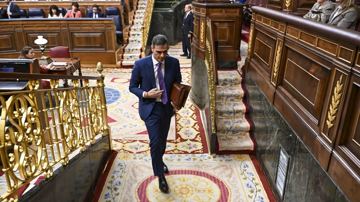 El presidente del Gobierno, Pedro Sánchez, tras intervenir en el pleno celebrado este miércoles en el Congreso