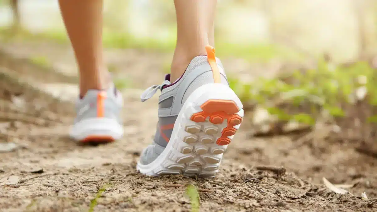 Hacer 10.000 pasos diarios o caminar 30 minutos, son recomendaciones que han quedado obsoletas