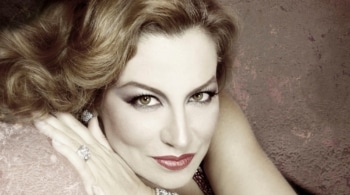 Pilar Jurado, la diva total que canta, compone y sabe de IA: "Soy muy pitagórica"