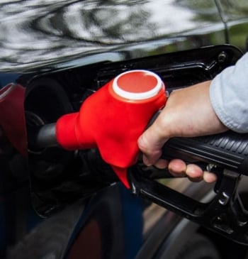 Cae el precio de la gasolina a mínimo histórico en cuatro años