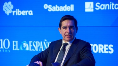 Carlos Torres (BBVA) considera que Cuerpo no debería elevar la OPA sobre Sabadell al Consejo de Ministros"