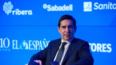 Carlos Torres (BBVA) considera que Cuerpo no debería elevar la OPA sobre Sabadell al Consejo de Ministros"