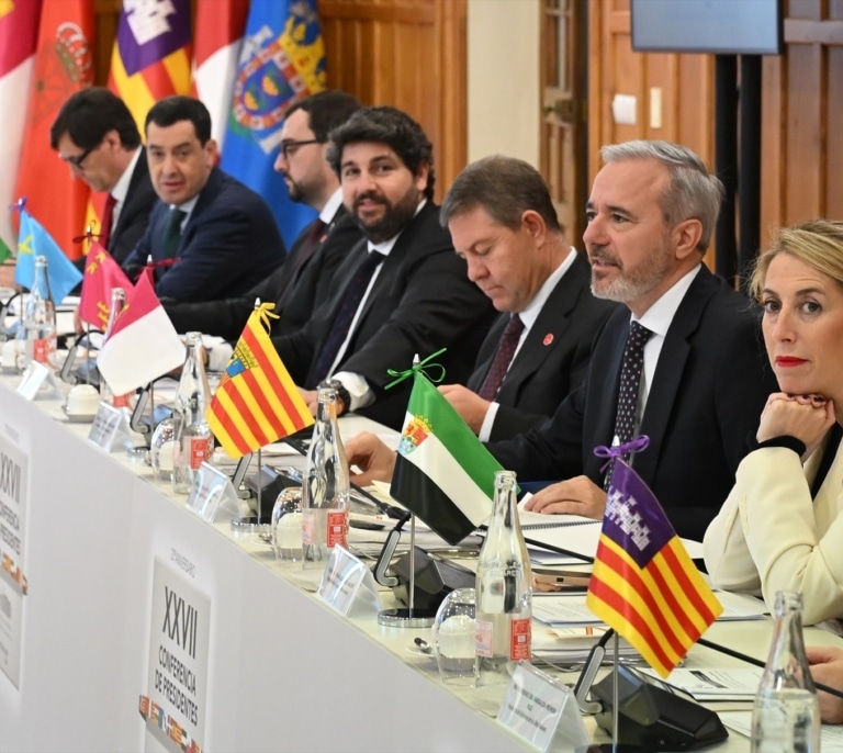 El PP quiere que la Conferencia de Presidentes de junio aborde el apagón, la okupación y la financiación