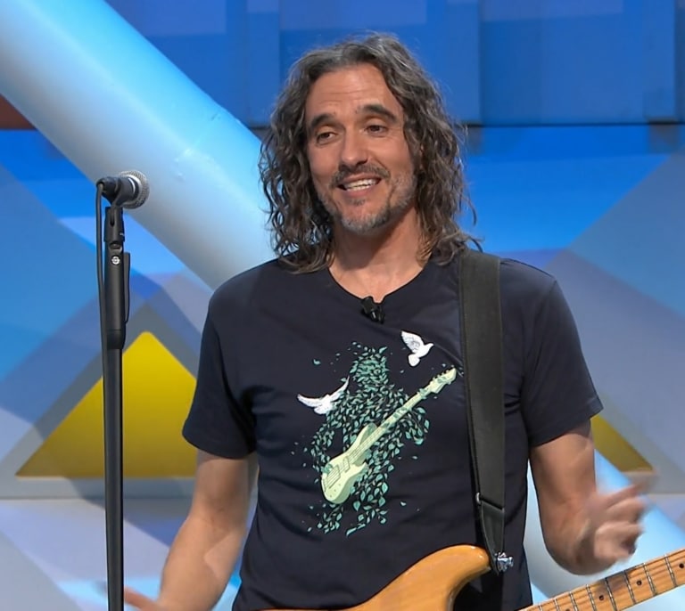 El cantante de 'La ruleta de la suerte' se sincera y desvela su momento más duro en el concurso de Antena 3: "Reflexioné mucho"