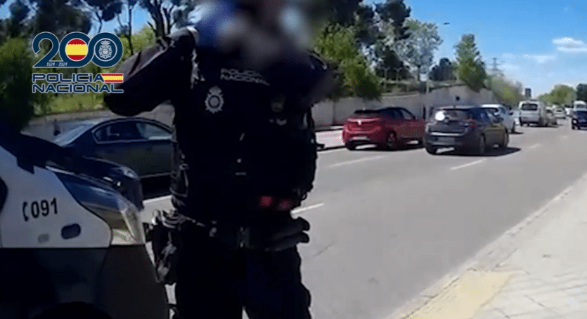 La Policía Nacional tuvo que llevar al hospital a una mujer que se puso de parto en un atasco el día del apagón