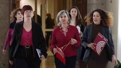 Un nuevo choque en la sala de prensa en el Congreso acelera la reforma del reglamento para poner coto a los pseudomedios