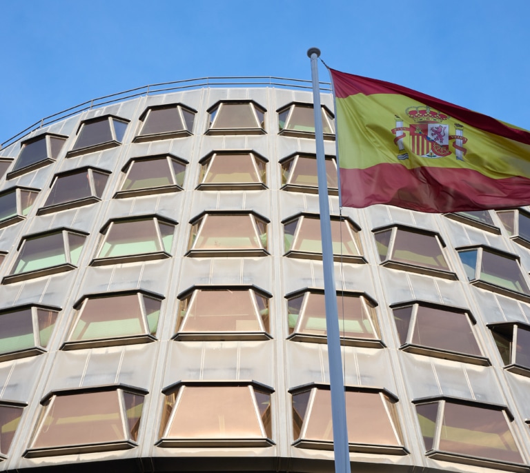 Tres magistrados piden al TC que frene la ley de amnistía hasta que se pronuncie Europa