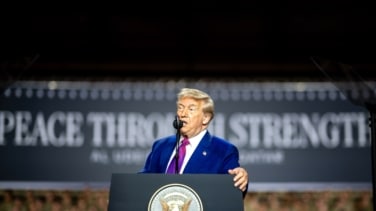 Trump hablará el lunes con Putin y Zelenski para negociar el fin de la guerra