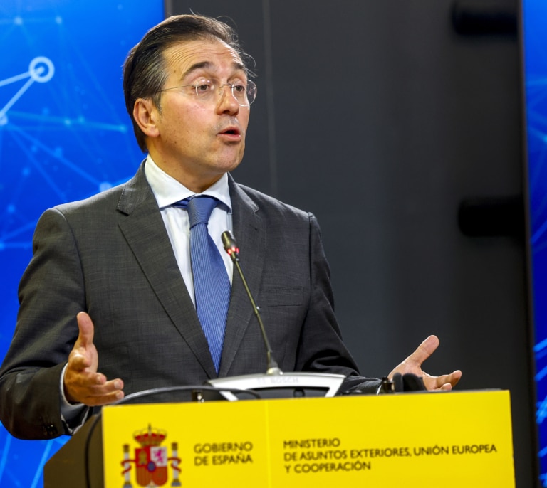 El gobierno de Sánchez fracasa en su nuevo intento de conseguir la oficialidad del catalán en la UE como prometió a Puigdemont