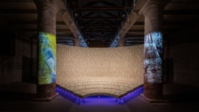 ¿Y si los microbios fueran mejores arquitectos que nosotros? Patricia Urquiola lo ensaya en Venecia