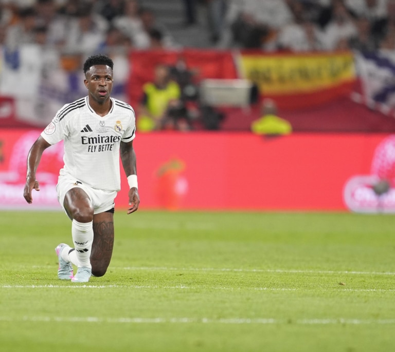 Los cinco aficionados del Real Valladolid que insultaron a Vinicius irán un año a la cárcel