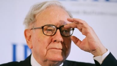 'Colilla de cigarrillo', la estrategia de inversión con la que Warren Buffett ha ganado 150.000 millones de euros