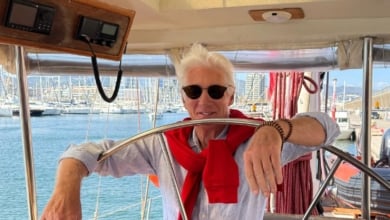 Richard Gere a bordo del barco de Open Arms: “Estamos en un momento oscuro; debemos defender los derechos humanos”