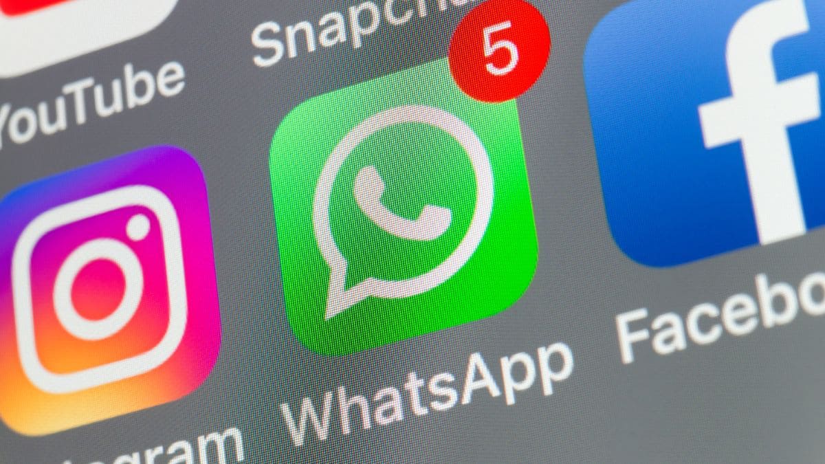 WhatsApp Stitch