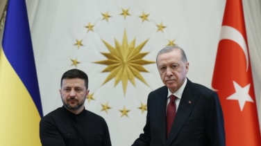 Zelenski tampoco va a Estambul pero envía a su ministro de Defensa a negociar un alto el fuego