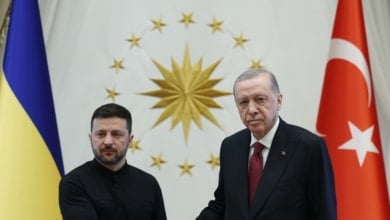 Zelenski tampoco va a Estambul pero envía a su ministro de Defensa a negociar un alto el fuego