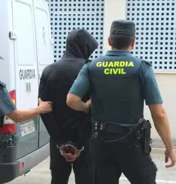 Detienen a un hombre por robar 4.500 € en aparatos electrónicos en [...]