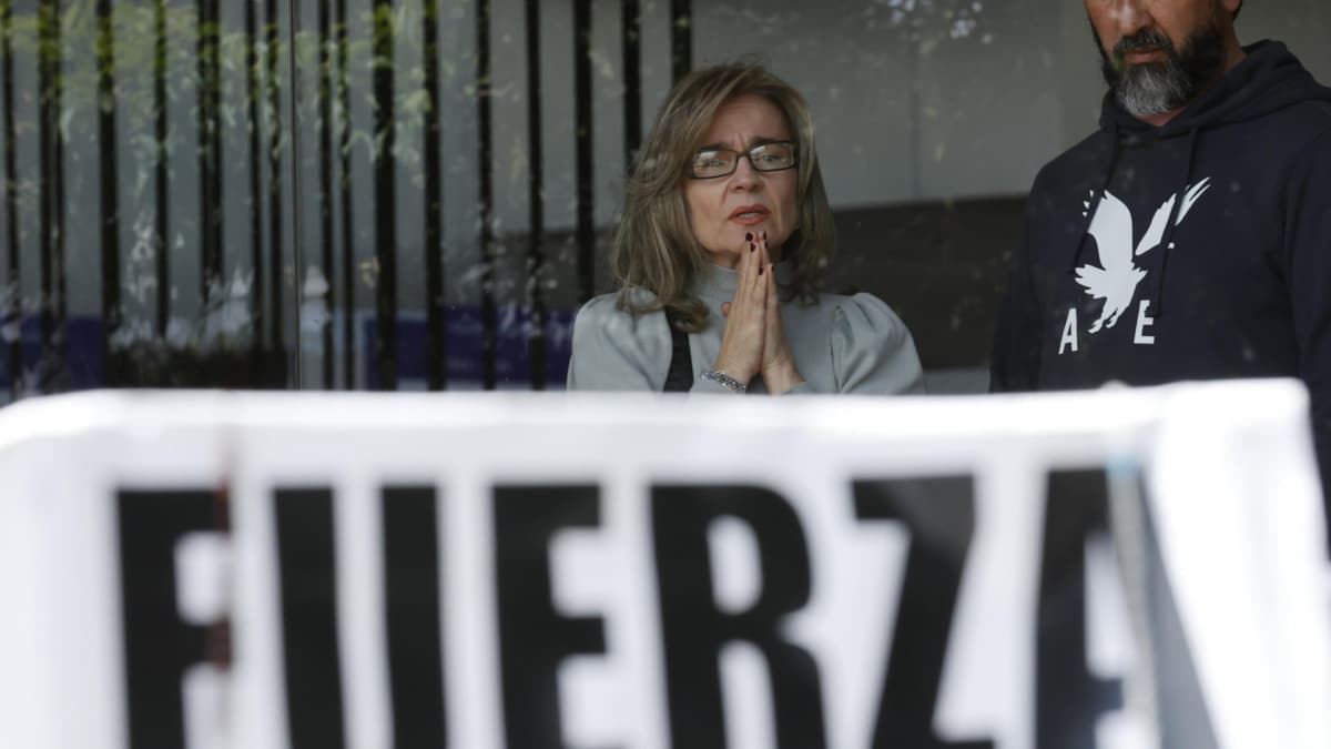 El senador colombiano Miguel Uribe continúa "en condición clínica de máxima gravedad"