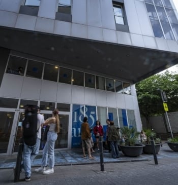 El Liceu de Barcelona activa protocolo de acoso tras queja de una [...]