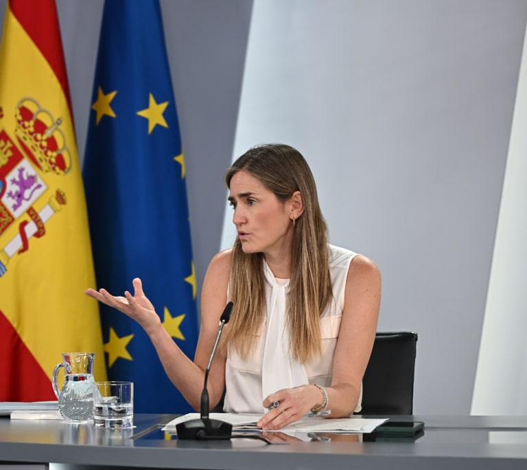 El Gobierno refuerza el papel de las renovables en su decreto 'antiapagones'