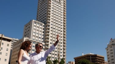 Feijóo apuesta por la "centralidad" para ganar la Moncloa a Sánchez frente a la doctrina de Ayuso