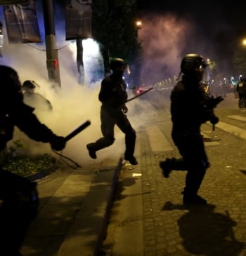Dos muertos y 559 detenidos en los altercados tras la victoria de [...]