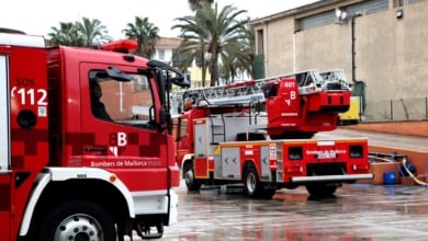 Bomberos de Mallorca rescatan a un hombre en Biniaraix tras sufrir un golpe de calor
