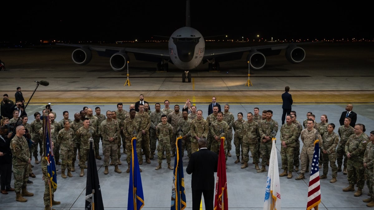 Irán lanza misiles balísticos contra una base aérea de EEUU en Qatar en represalia por los bombardeos de Trump