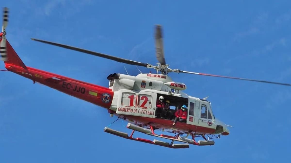 En Picos de Europa, helicóptero rescata senderista de 62 años  tras golpe de calor