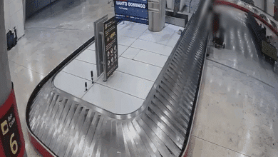 Detienen en Barajas a un hombre con 700 g de cocaína en altavoz y baterías