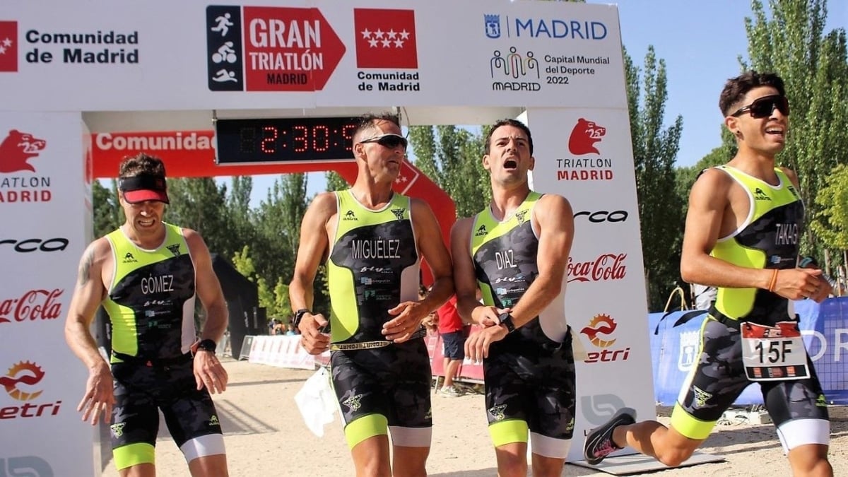 Récord histórico: 3.200 triatletas conquistan la Casa de Campo en el Gran Triatlón de Madrid