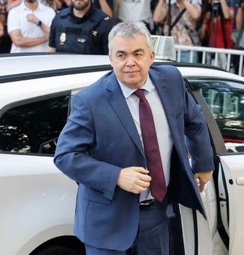 A lo mejor Santos Cerdán es un preso político