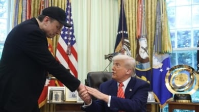 Espectacular bronca en redes de Trump y Musk seis días después de alabarse en el Despacho Oval: "Sale en los papeles de Epstein"
