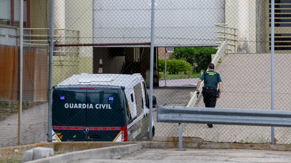 CORRECCIÓN PIE DE FOTO - MADRID, 30/06/2025.- El exdirigente del PSOE Santos Cerdán ya ha ingresado en la cárcel madrileña de Soto del Real después de que el juez del Tribunal Supremo Leopoldo Puente haya acordado el ingreso en prisión comunicada al considerar que tuvo "específico papel" en la trama del llamado caso Koldo. EFE/Daniel González