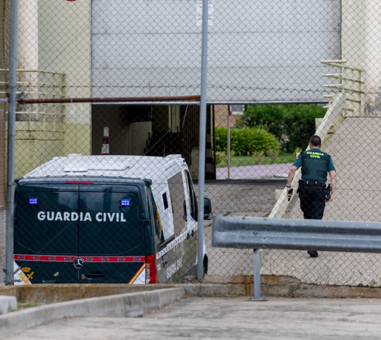 La prisión de Cerdán aumenta la presión a Sánchez para que acometa cambios drásticos en Ferraz