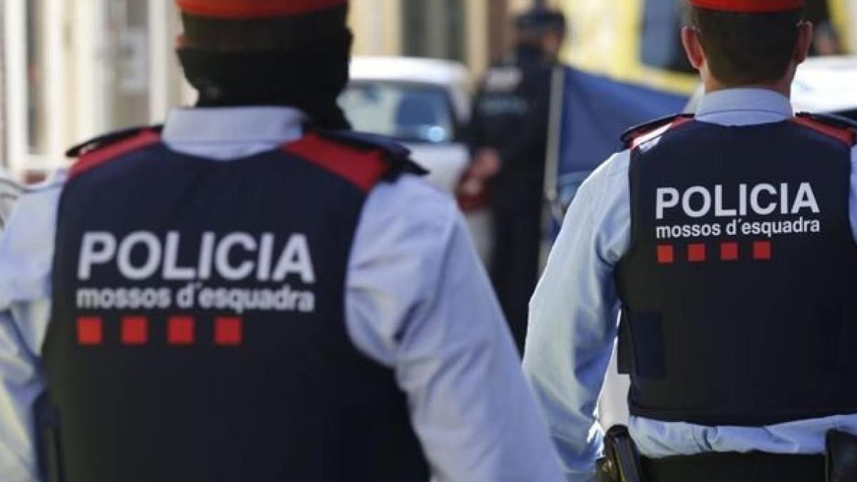 Más de 50 mossos detienen al principal acusado de ataque a agentes en abril