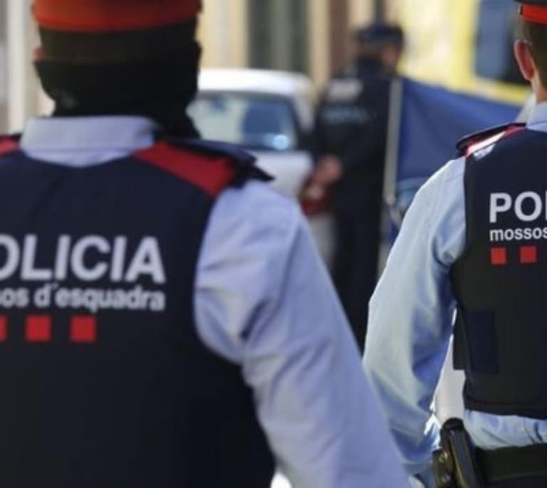 Más de 50 mossos detienen al principal acusado de ataque a agentes en abril