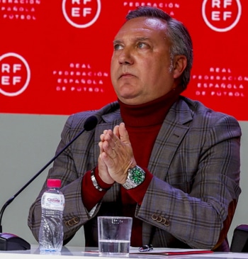 La RFEF renueva el Comité Técnico de Árbitros y prescinde de Medina [...]