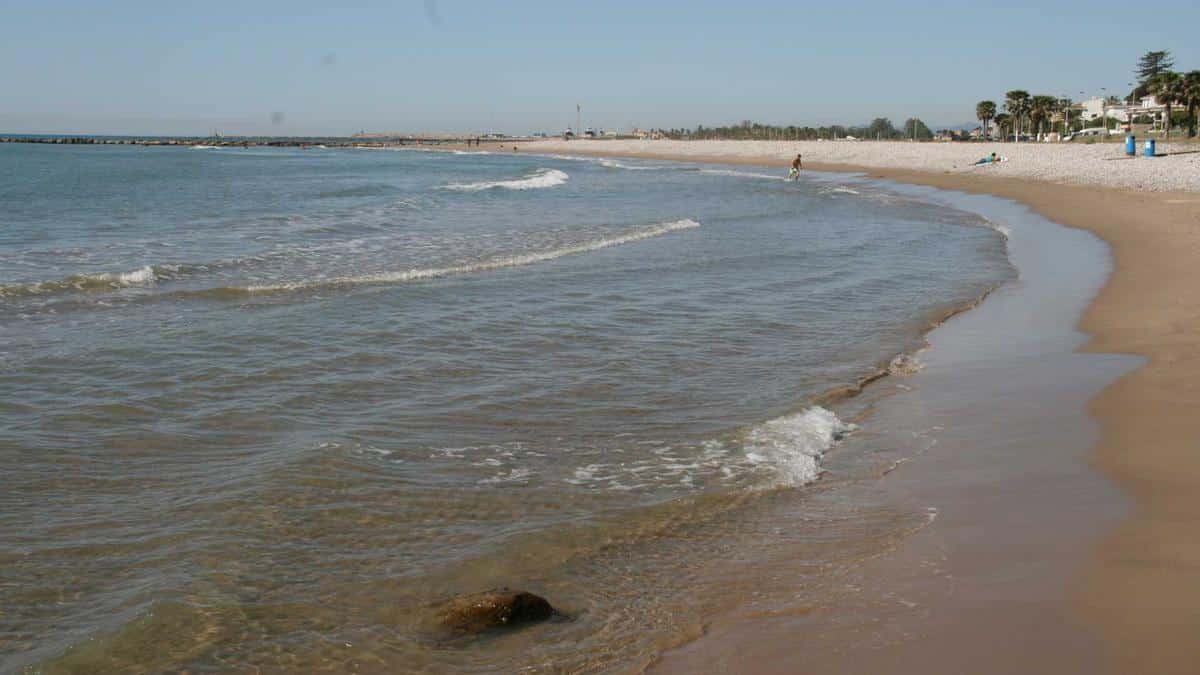 Hombre de 65 años muere ahogado en la playa de la Malvarrosa de Burriana