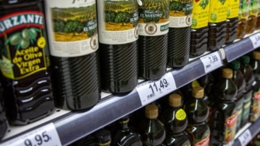 A prisión dos varones tras robar ocho botellas de aceite en un 'súper' de Valladolid