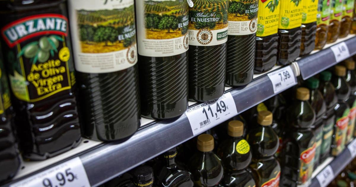 A prisión dos varones tras robar ocho botellas de aceite en un 'súper' de Valladolid