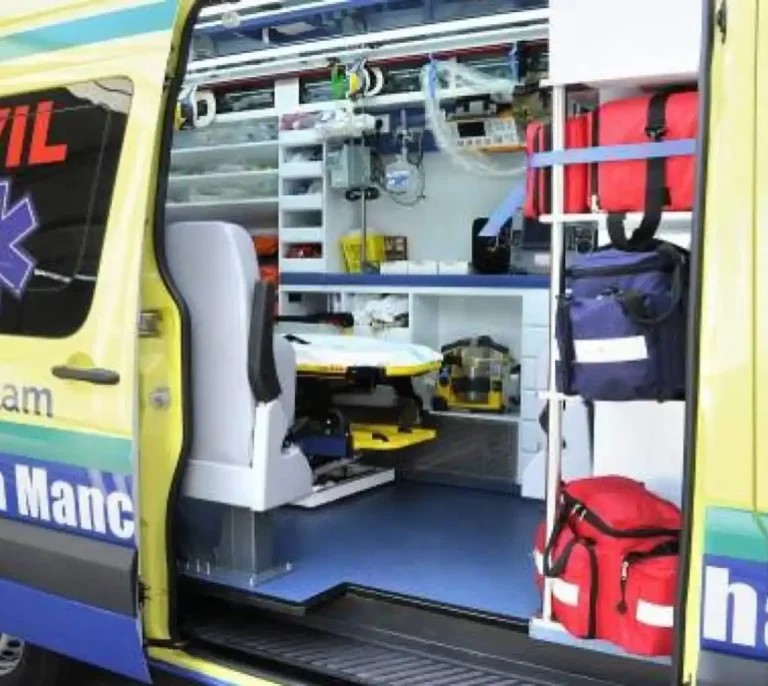 Trasladan al hospital a una trabajadora herida al quedar su mano atrapada en Tomelloso (Ciudad Real)