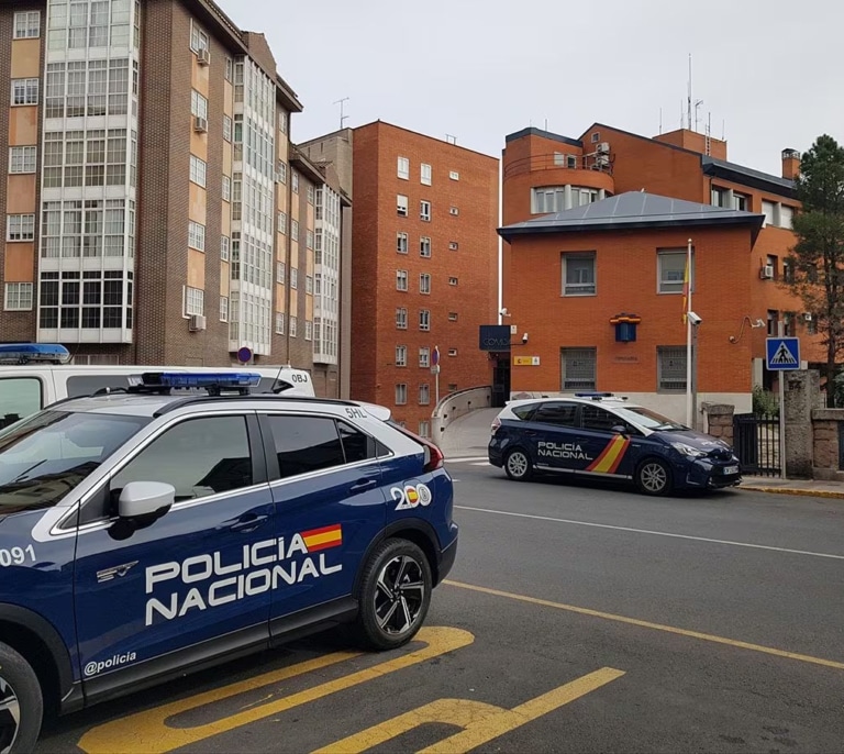 Policía fuera de servicio halla en Ávila a anciano desaparecido de residencia