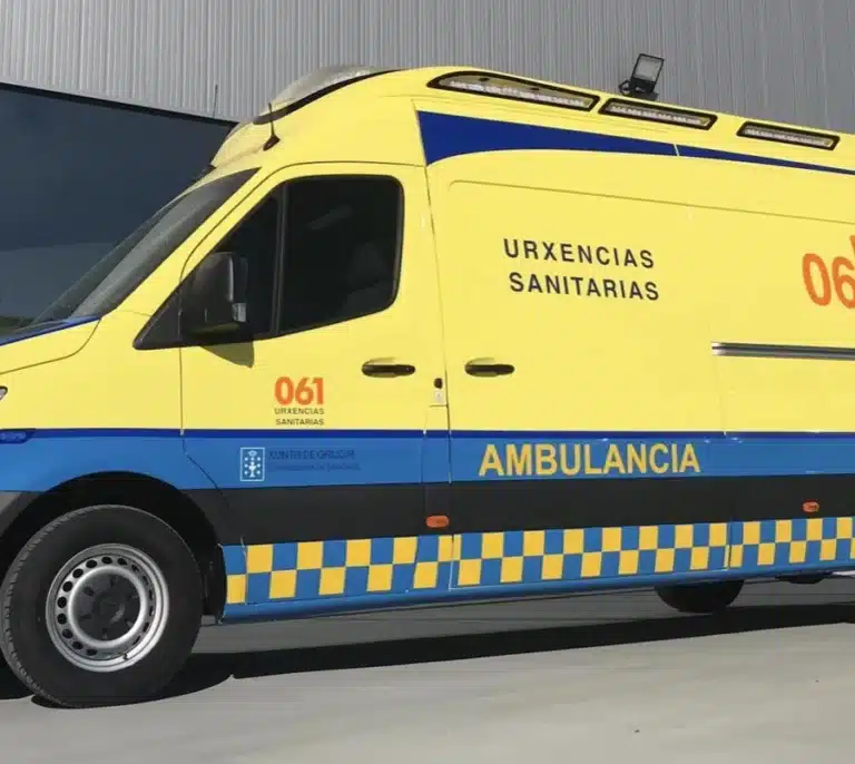 Fallece una persona en el interior de su vehículo estacionado en Fene