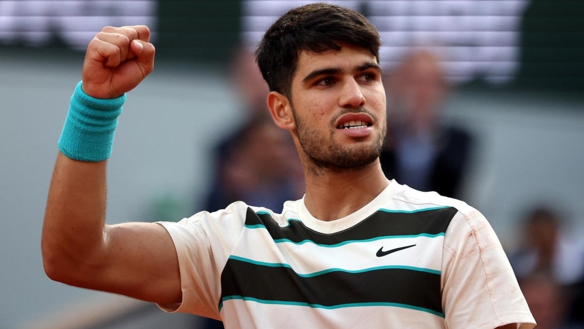 Carlos Alcaraz durante su partido de la final masculina contra Jannik Sinner en el torneo de tenis del Abierto de Francia en Roland Garros en París, Francia, el 8 de junio 2025.