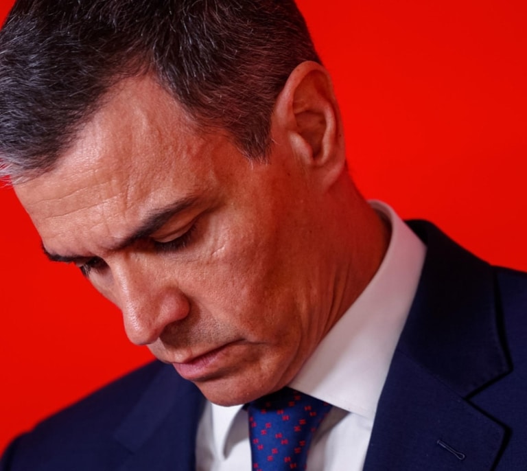Sánchez forzó la dimisión de Santos Cerdán, pero descarta elecciones y crisis de gobierno